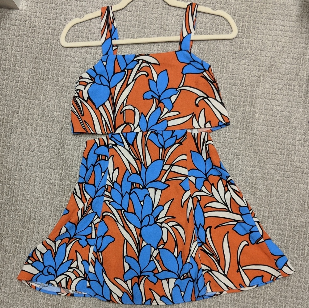 Topshop 🏵️ Cutout Floral Mini Dress